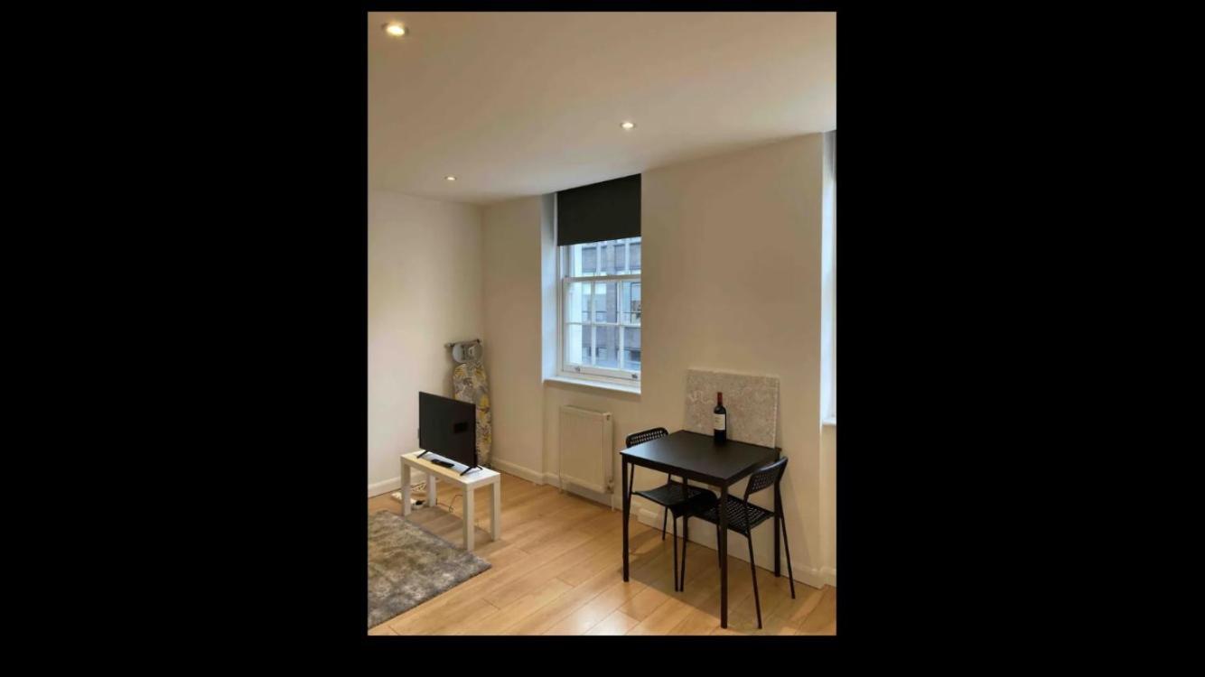 Two Double Bedroom Flat In Soho لندن المظهر الخارجي الصورة